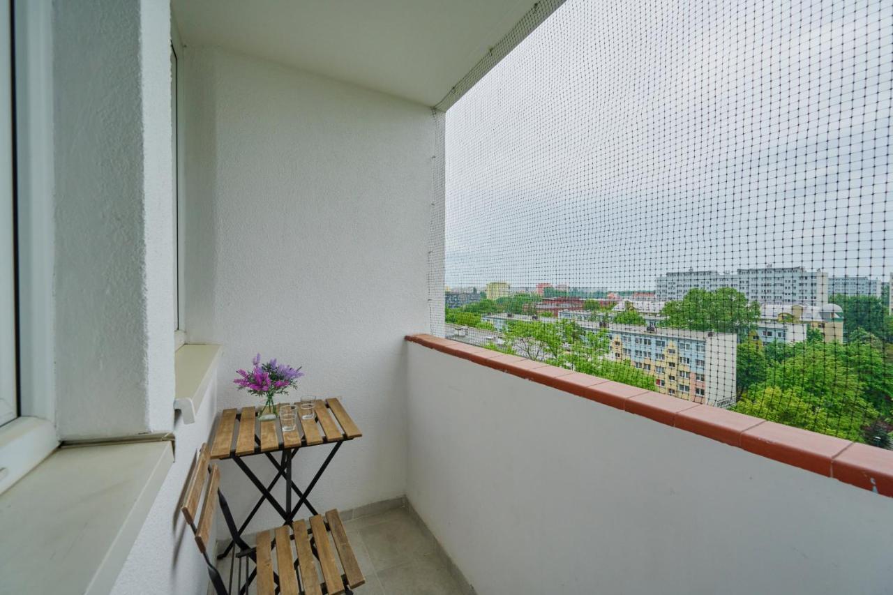 Green City View Wroclavia Swobodna By Renters Apartment